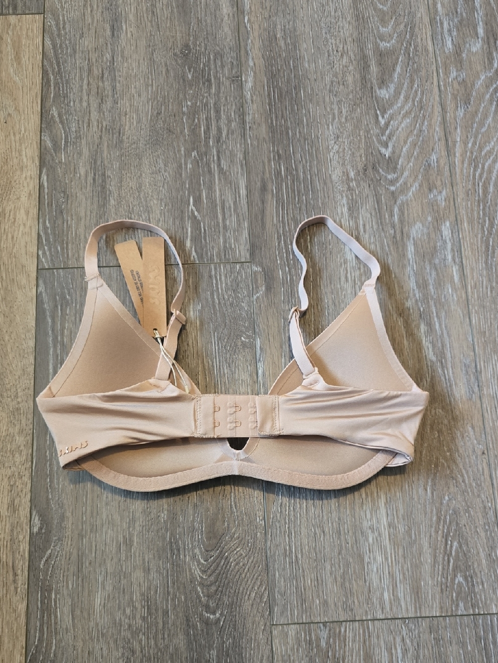 SKIMS Kim Kardashian Women's 30B Wireless Form Super Push Up Bra New w/ Tags! - Picture 2 of 4